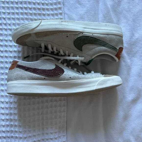 Nike Blazer Low 77 Premium Sneaker - Coconut Milk - Picture 3 of 8